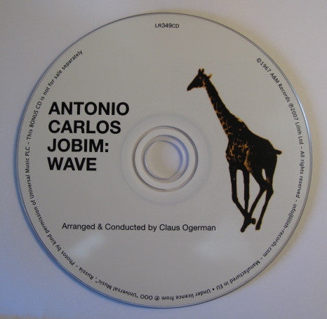 CD complementario del vinilo Antonio Carlos Jobim – Wave editado por Lilith, con diseño simple y silueta de una jirafa.