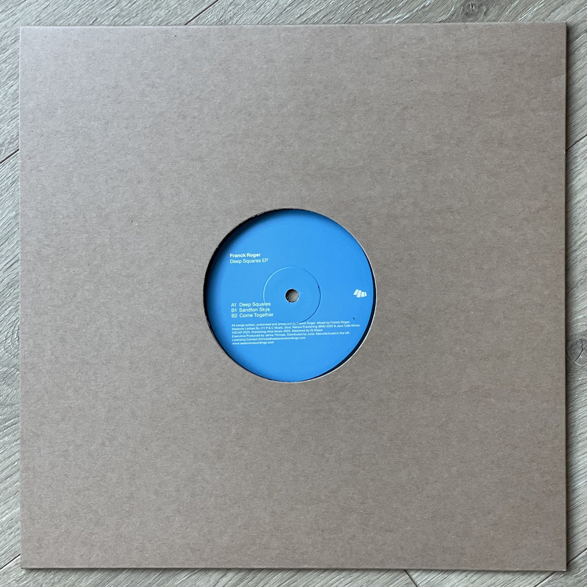 Portada del vinilo Franck Roger – Deep Squares EP (12", Seasons Limited) con vista frontal mostrando la etiqueta azul del lado A.