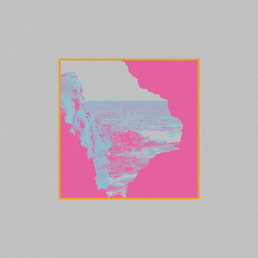 Portada del vinilo Franco Corica, Andrea Normanno Feat. Byron The Aquarius – Oltremare con arte minimalista en tonos magenta y cian que muestra una costa abstracta sobre fondo gris, estilo elegante y moderno de Jonica.