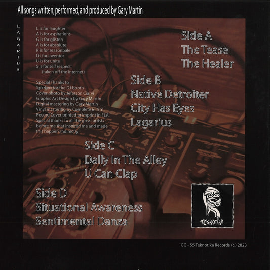Contraportada del vinilo Gary Martin – Lagarius con tracklist, créditos y logo de Teknotika sobre equipo de DJ.