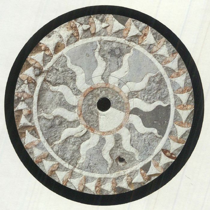 Portada delantera del vinilo Idan Hana – Galaxy EP lanzado por Dirt Crew Recordings en formato 12". Diseño con un patrón circular en tonos piedra y negro.