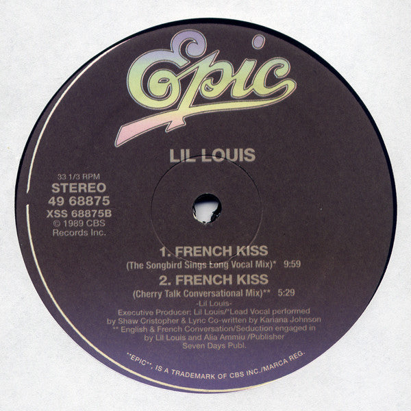 Contraportada del vinilo Lil Louis – French Kiss, publicado bajo el sello Epic en 12". Incluye la lista de canciones, créditos de producción y detalles del lanzamiento.