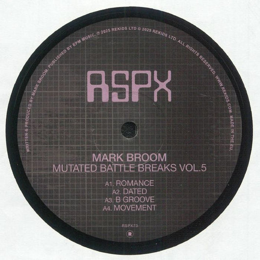 Portada delantera del vinilo "Mark Broom – Mutated Battle Breaks Vol. 5", lanzado por Rekids Special Projects en formato 12". Diseño minimalista con detalles en tipografía rosa.
