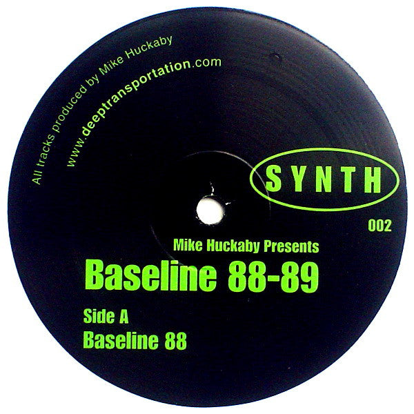 Portada delantera del vinilo Mike Huckaby – Baseline 88-89 (12", S Y N T H). El vinilo presenta "Baseline 88" en el lado A.