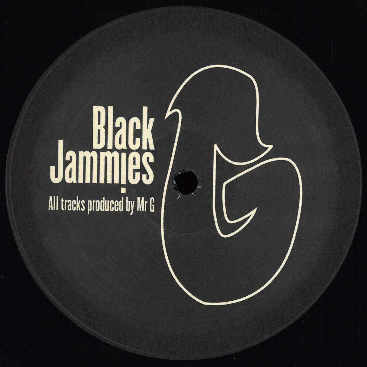 Etiqueta central del vinilo Mr. G – Black Jammies en 12” de NDATL Muzik, con diseño minimalista negro, créditos visibles y el logo estilizado ocupando gran parte del disco.