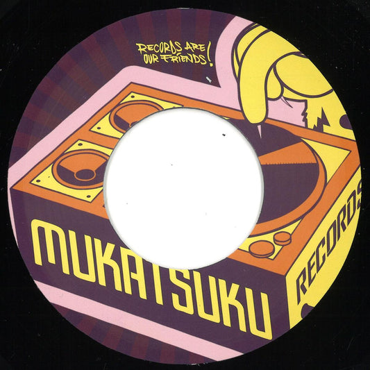 Etiqueta del lado B del vinilo Smokin' The Jazz – Gypsy Woman / Just A Lil' Lovin' de Mukatsuku Records, con ilustración colorida de tornamesa y la frase “Records Are Our Friends”, destacando su estilo gráfico retro.