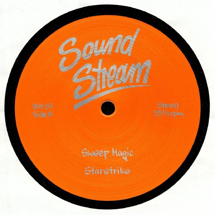 Portada trasera del vinilo Sound Stream – Bass Affairs de Sound Stream en 12". Muestra la lista de canciones: “Sweep Magic” y “Starstrike”.