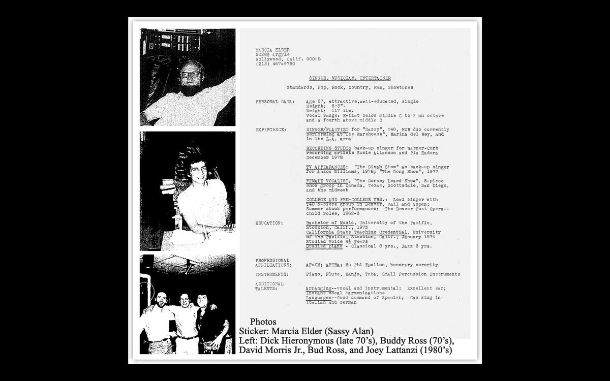 Insert del vinilo con fotos en blanco y negro y hoja de vida de artista. Vinilo Varios Artistas – Baby Do It, editado por Smiling C, 12", edición limitada.