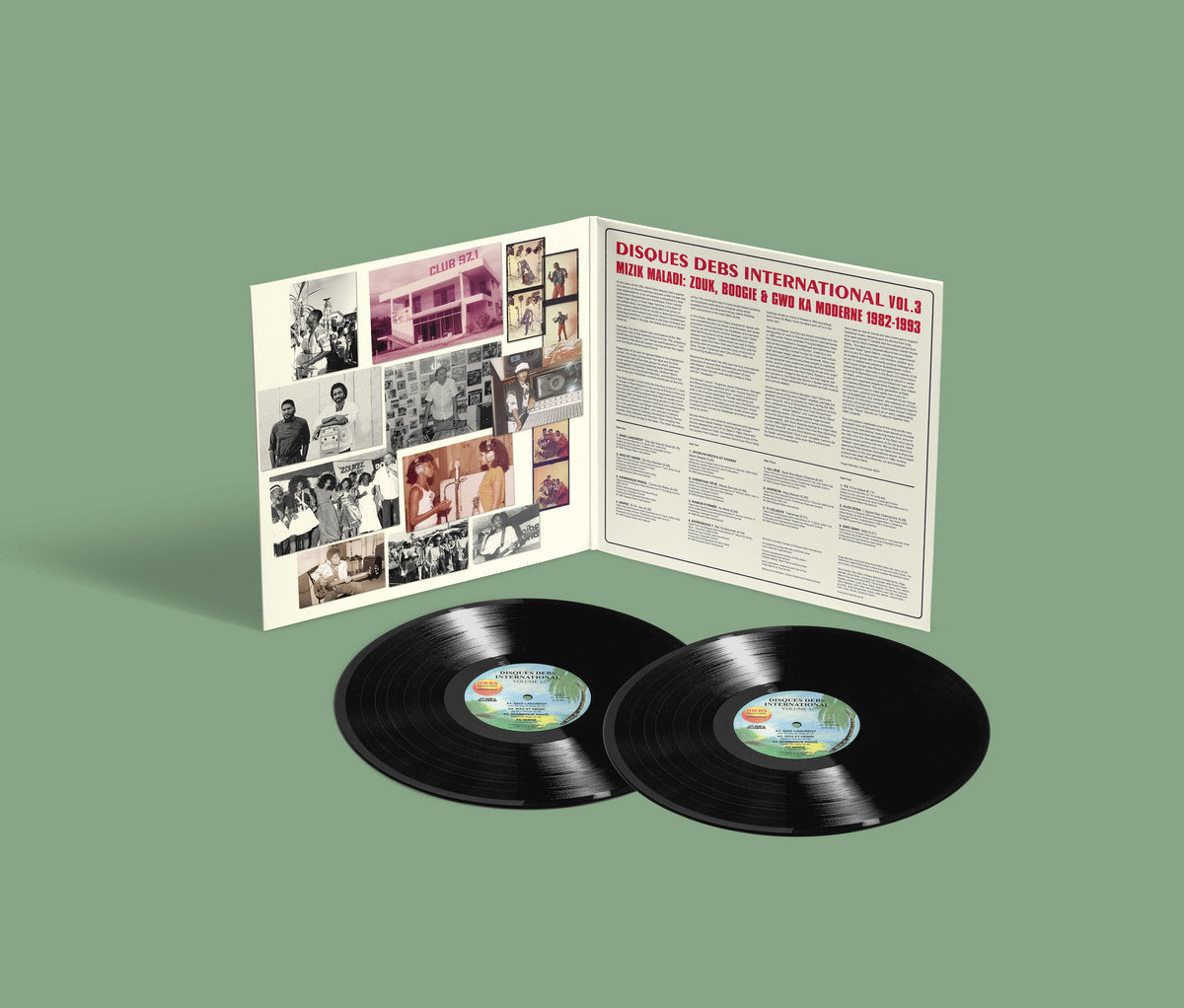 Interior del vinilo doble Mizik Maladi: Disques Debs International Vol. 3, publicado por el sello Strut. El disco es un 2 x Vinilo, LP, Compilatorio. Se ven fotos de archivo y textos curatoriales.