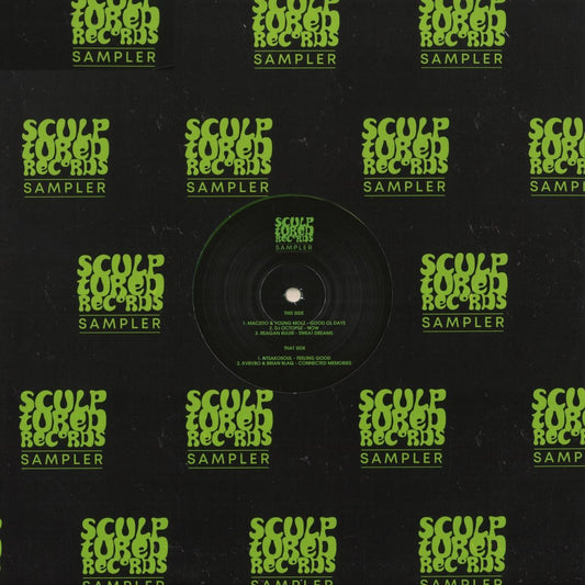 Vinilo 12" Varios Artistas – Sculptured Records Sampler Vol. 2 con funda negra repetitiva del sello Sculptured Records.