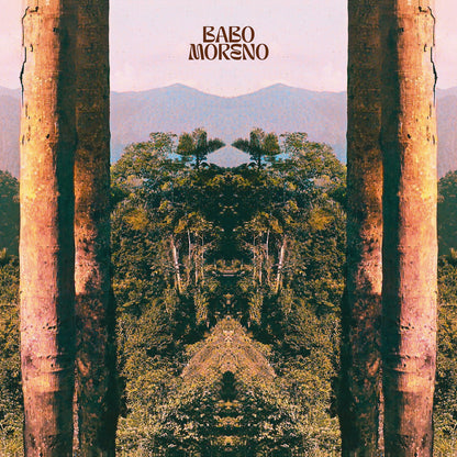 Portada del vinilo Babo Moreno – Babo Moreno: paisaje tropical simétrico con columnas, arte cálido del LP Álbum de Matsuka.