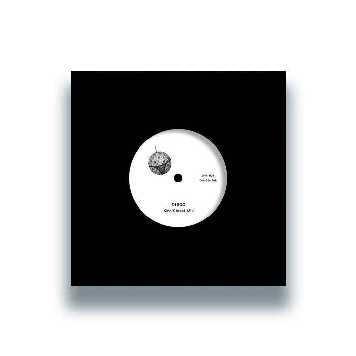 Portada de vinilo Caserta – Disqo 7", funda negra minimal con etiqueta blanca centrada y diseño limpio, estética DJ underground.
