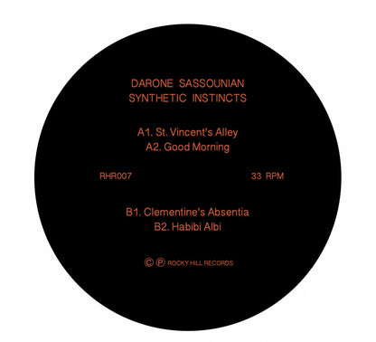 Etiqueta central del vinilo Darone Sassounian – Synthetic Instincts lado A y B con pistas St. Vincent’s Alley, Good Morning, Clementine’s Absentia y Habibi Albi.