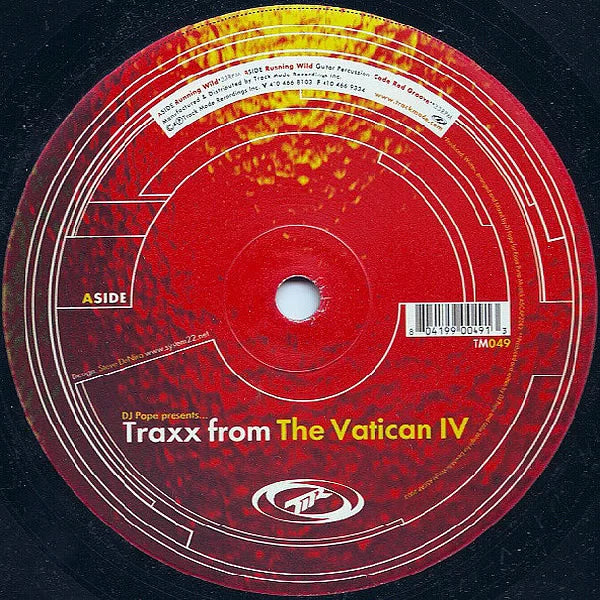 Lado A del vinilo DJ Pope – Traxx From The Vatican IV 12" en Track Mode, etiqueta roja con créditos y catálogo TM049.
