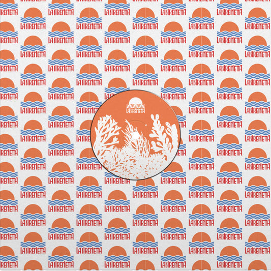 Portada del vinilo 12" F.lli Paradiso / Lance & Disco Strummer – Chiacchiere di Lavoro / Taxi Safari con funda La Sirenetta de patrón repetido naranja y azul estilo retro.