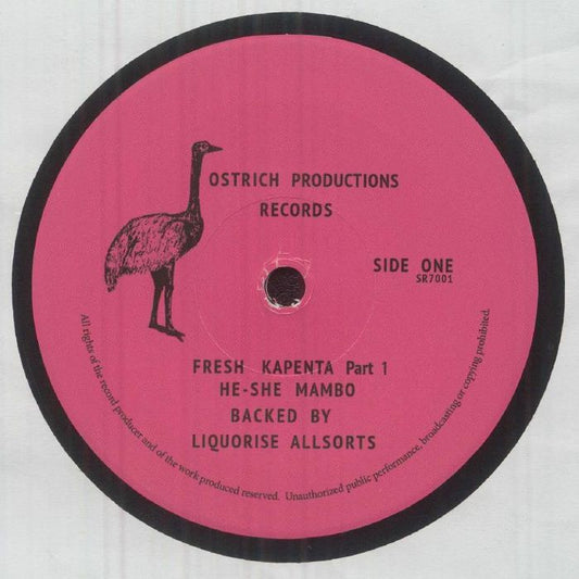 Lado A del vinilo 7", reedición: etiqueta rosa con avestruz, Fresh Kapenta Part 1. He-She Mambo Backed By Liquorise Allsorts – Fresh Kapenta, Strawberry Rain.