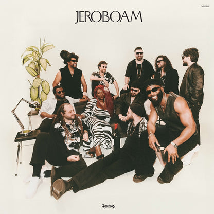 Portada del vinilo Jéroboam – Jeroboam con la banda reunida en estudio y diseño crema de Favorite Recordings.
