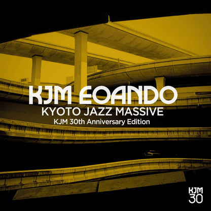 Portada del vinilo Kyoto Jazz Massive – KJM EOANDO (KJM 30th Anniversary Edition), diseño negro y amarillo.