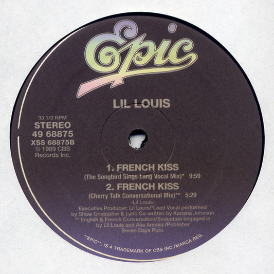 Contraportada del vinilo Lil Louis – French Kiss, publicado bajo el sello Epic en 12". Incluye la lista de canciones, créditos de producción y detalles del lanzamiento.