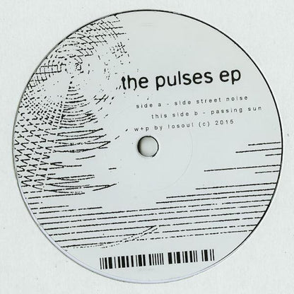 Portada del vinilo Losoul – The Pulses EP, lanzado por Another Picture en formato 12". Diseño minimalista con el título y lista de pistas impresos en la etiqueta.