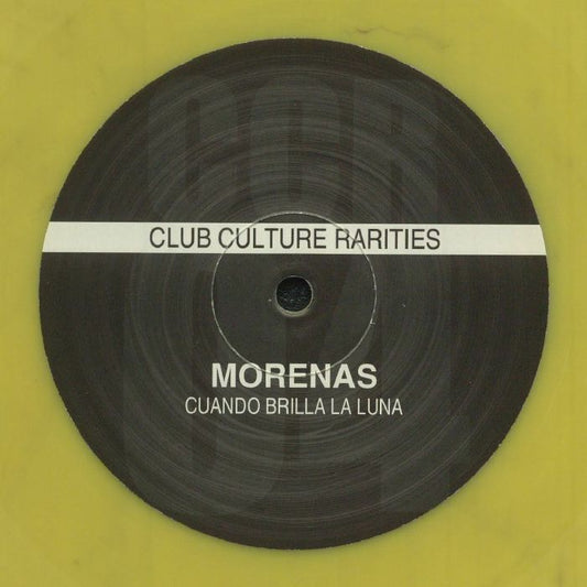 Contraportada del vinilo Morenas - Cuando Brilla La Luna lanzado por Club Culture Rarities. Incluye lista de canciones y créditos. Edición en vinilo amarillo de 12". Texto impreso: "DFC", "Cuando Brilla La Luna", nombres de los mixes y artistas involucrados.