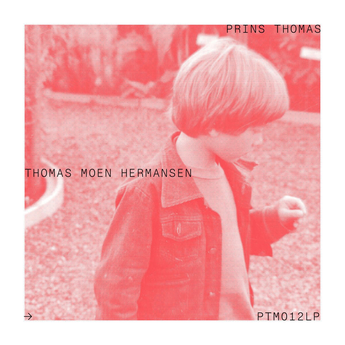 Portada vinilo Prins Thomas – Thomas Moen Hermansen con foto rojiza de niño de perfil y tipografía minimalista.