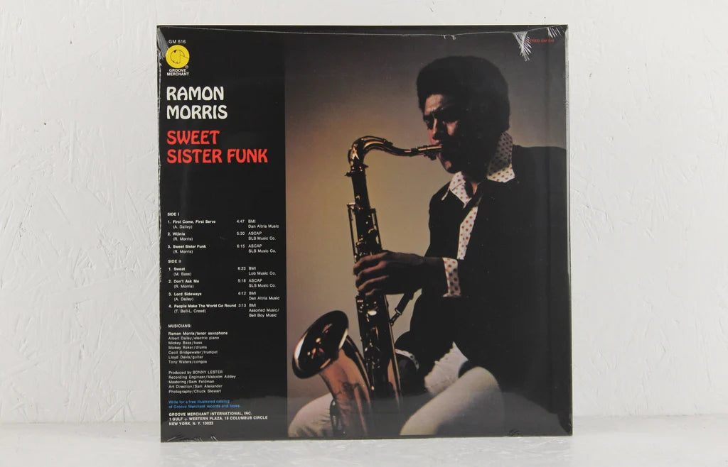 Contraportada del vinilo Ramon Morris – Sweet Sister Funk, con fotografía del saxofonista, lista de pistas y créditos.