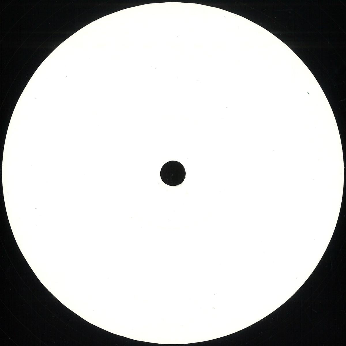 Lado A del vinilo Sade – Surrender Your Love Illegal Remixes en white label blanco minimalista de Illegal Detroit, reedición 12" sin texto visible.