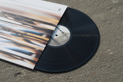 Detalle de vinilo Scan 7 – Resurfaced asomando de la funda, etiqueta central visible en edición Tresor.