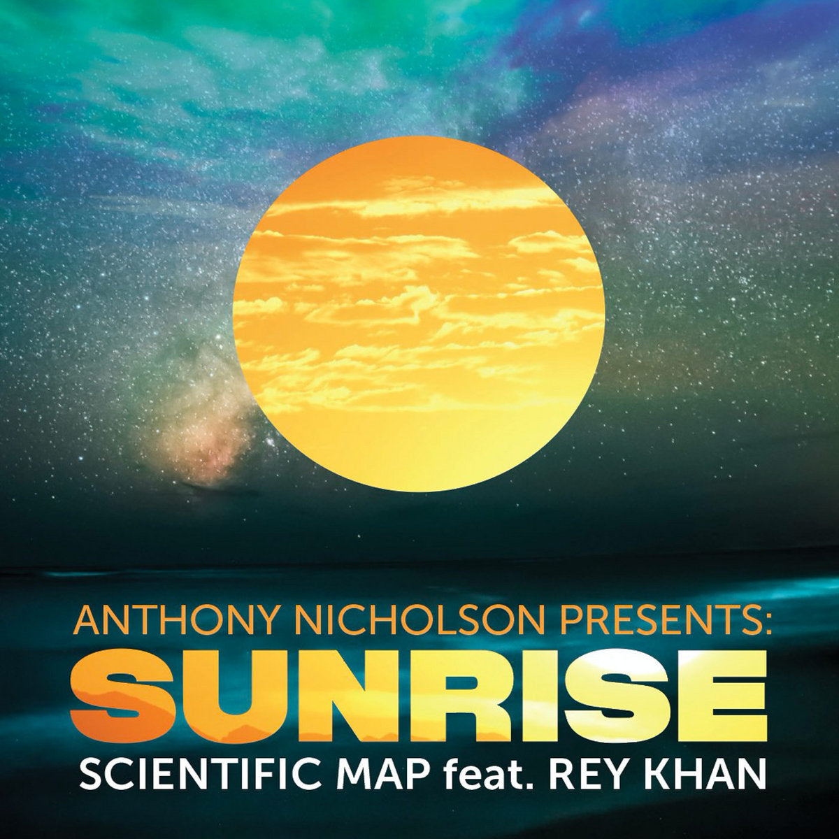 Portada del vinilo Anthony Nicholson Presents Scientific Map Feat. Rey Khan – Sunrise (Clairaudience, 12"), con un gran sol dorado sobre un cielo estrellado azul verdoso, reflejando el ambiente cálido y cósmico del tema.