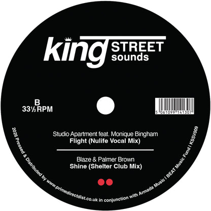 Lado B del vinilo Varios Artistas – King Street Sounds Sampler Vol. 6, etiqueta King Street Sounds con Studio Apartment, Blaze & Palmer Brown y código de barras.