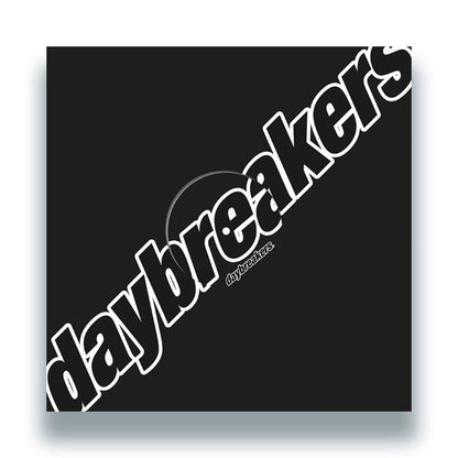 Portada delantera del vinilo de 12" con diseño gráfico de Daybreakers. Varios Artistas – Music Station Archive Traxx Vol. One publicado por Daybreakers.
