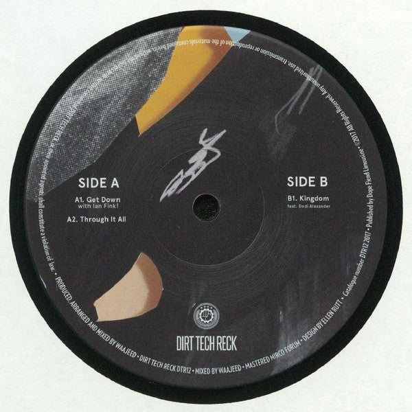 Lado B del vinilo Waajeed – Through It All 12" EP con Kingdom feat. Dodd Alexander y créditos impresos en etiqueta central.